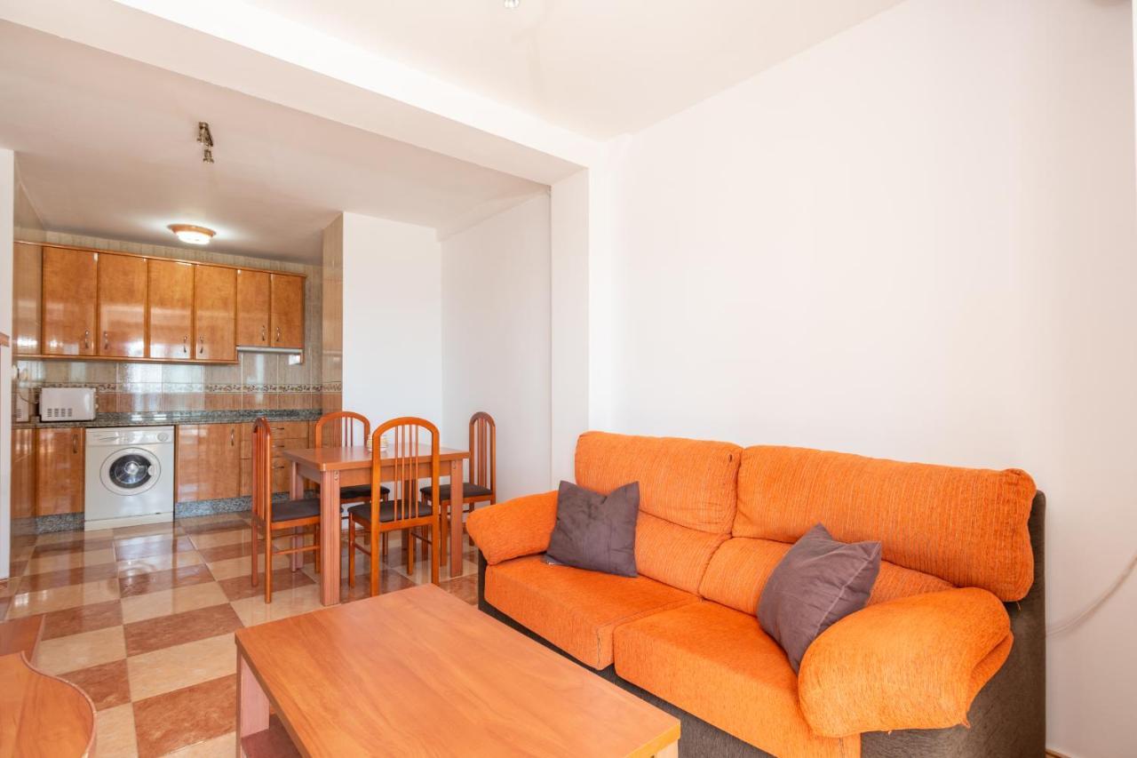 Renthas Pedregalejo Beach Apartments Малага Экстерьер фото