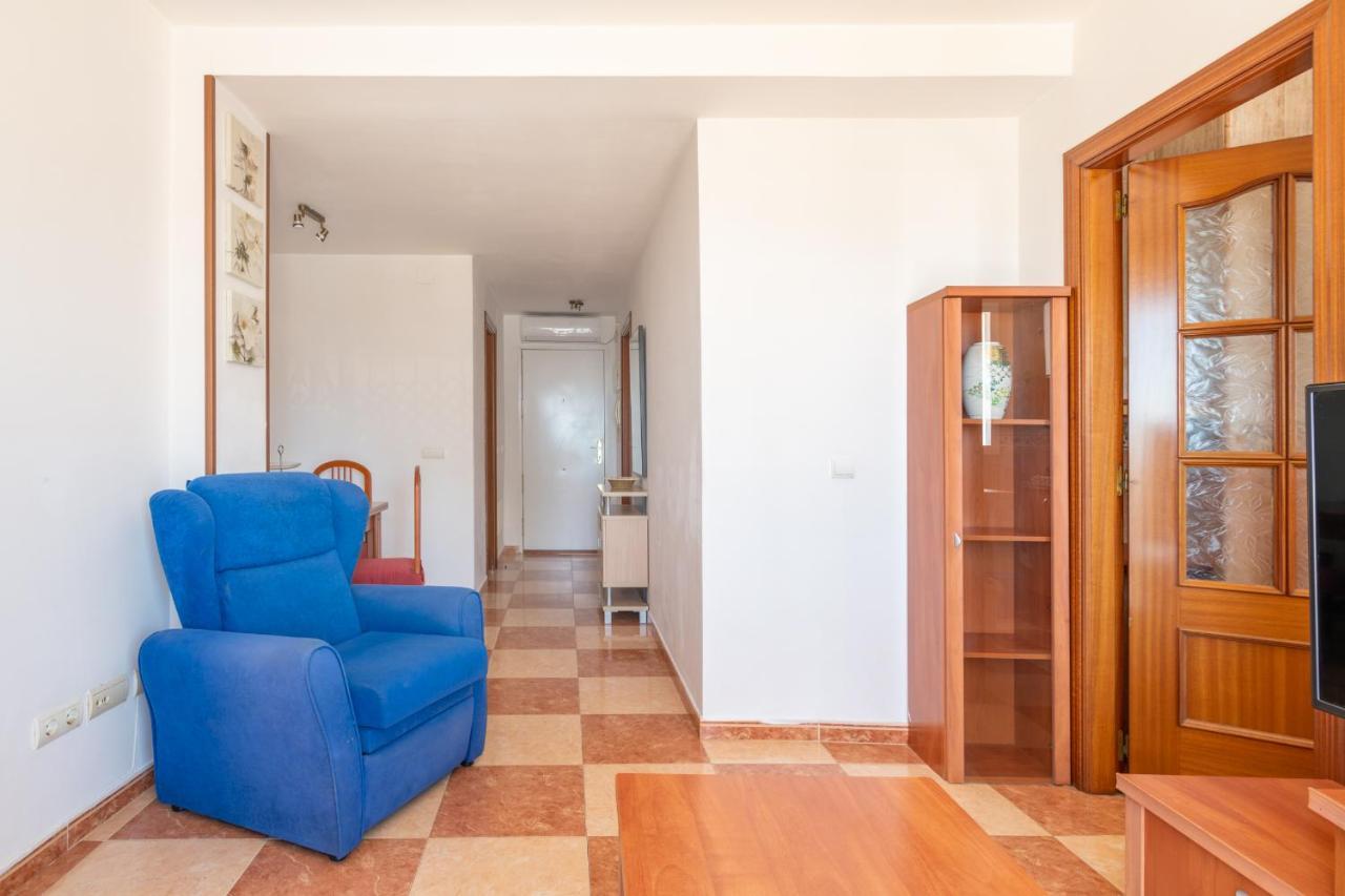 Renthas Pedregalejo Beach Apartments Малага Экстерьер фото